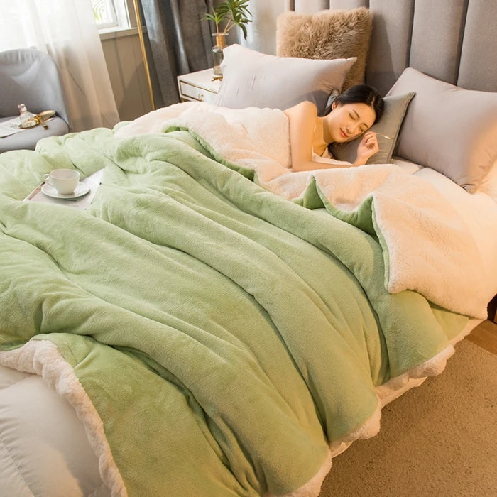 Premium Wool Throw Blanket – Double-Sided Warm Winter Duvet Cover for Bed, Sofa & Camping